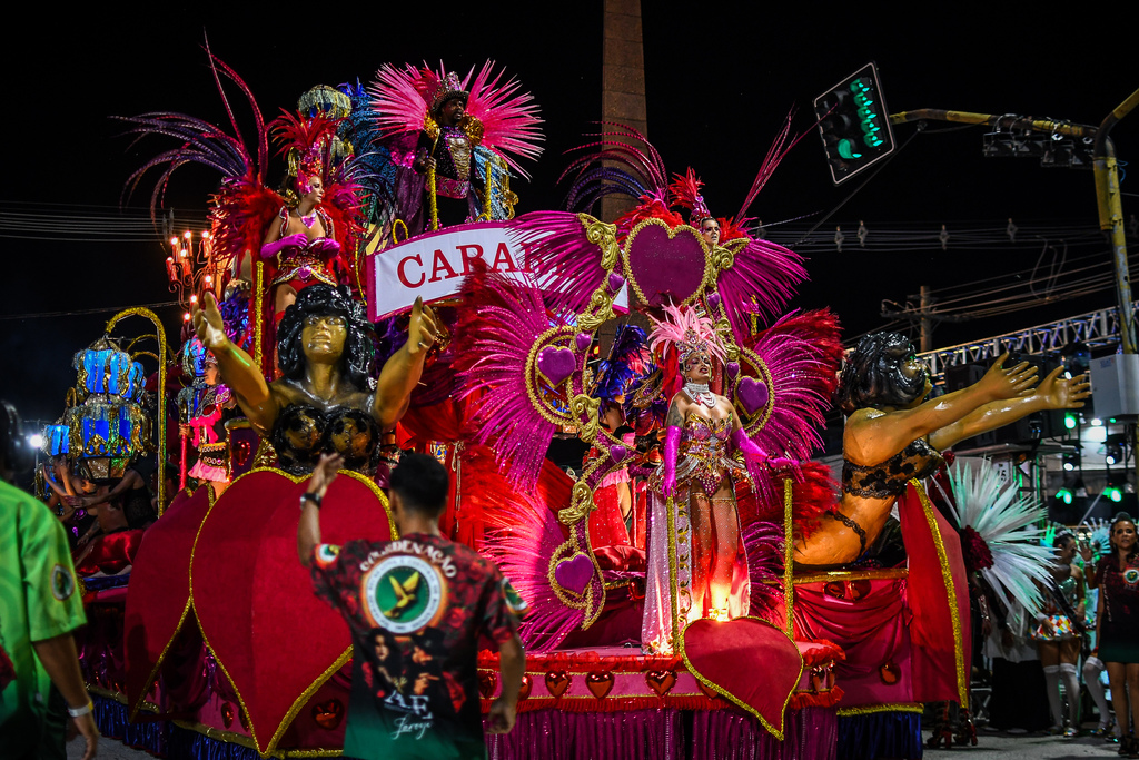 Pesquisa inédita apontou o perfil do turista do Carnaval