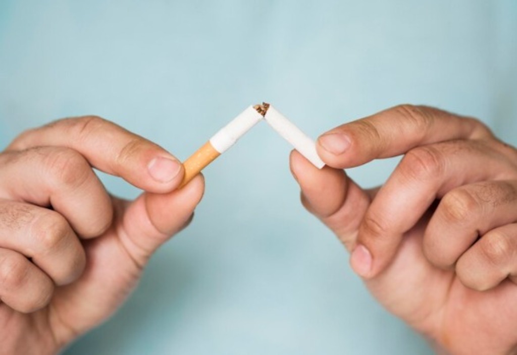Médica orienta sobre os impactos do hábito de fumar na saúde pulmonar