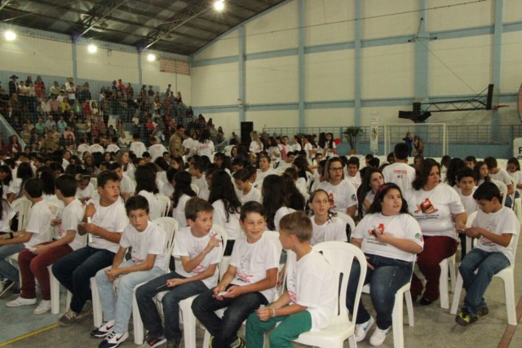 Proerd formou 350 novos adolescentes em Otacílio Costa