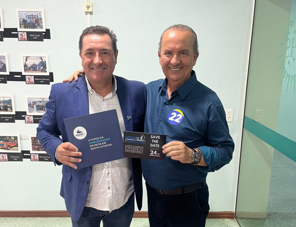 Presidente convida governador Jorginho Mello para 25º Prêmio Adjori/SC de jornalismo