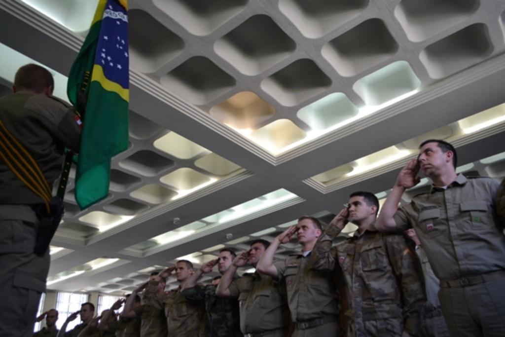 Policiais militares concluem curso de formação e aperfeiçoamento em Lages