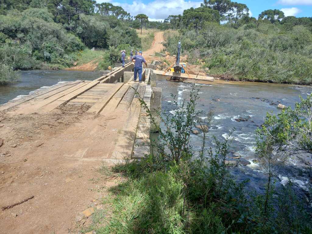 Ponte do Pelotinhas está sendo reconstruída