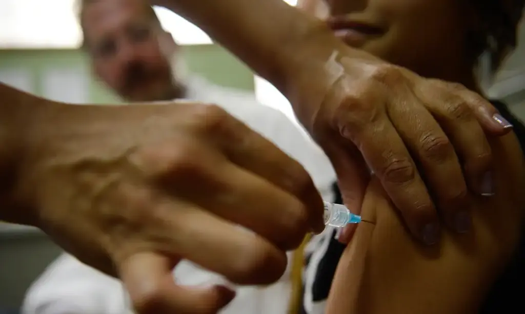 Foto: Marcelo Camargo - Agência Brasil - Dose única visa promover maior alcance da imunização