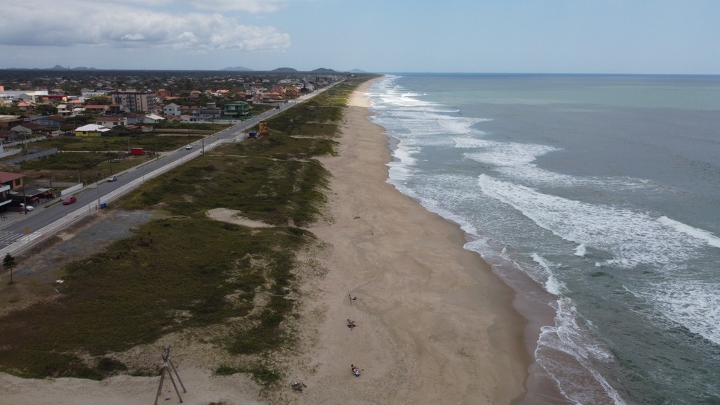 Praia do Ervino em SFS tem novas regras para imóveis com supressão irregular de vegetação