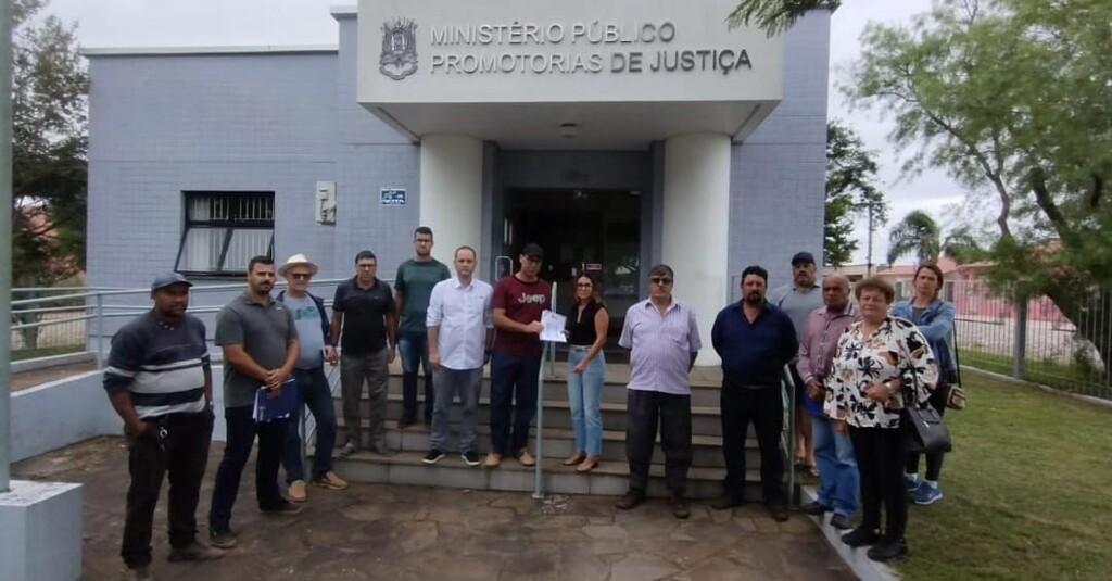 EM BUSCA DE SOLUÇÃO
