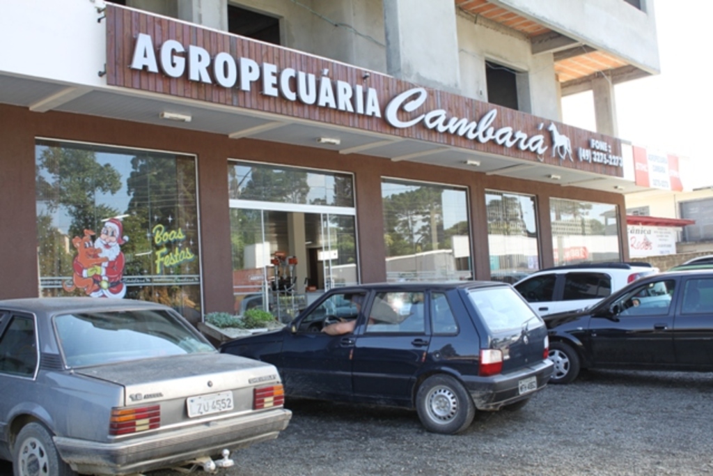 Agropecuária é alvo de ladrões em Otacílio Costa