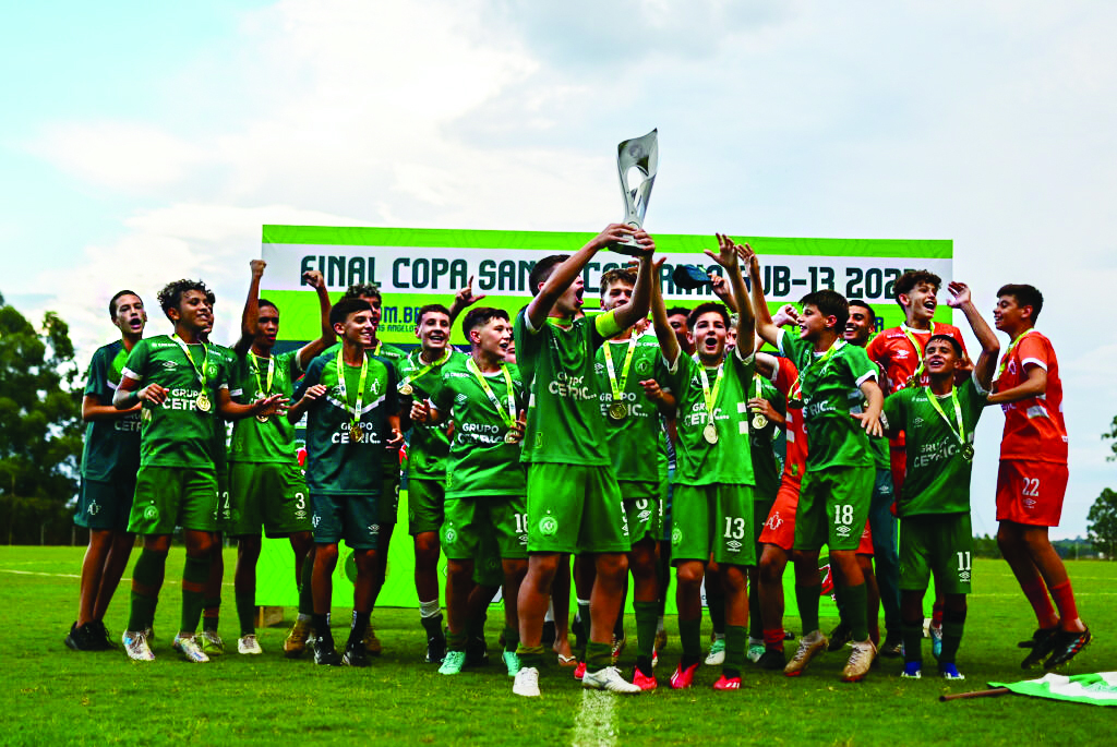 Chapecoense fatura o título da Copa Santa Catarina Sub-13, tendo dois capinzalenses na equipe