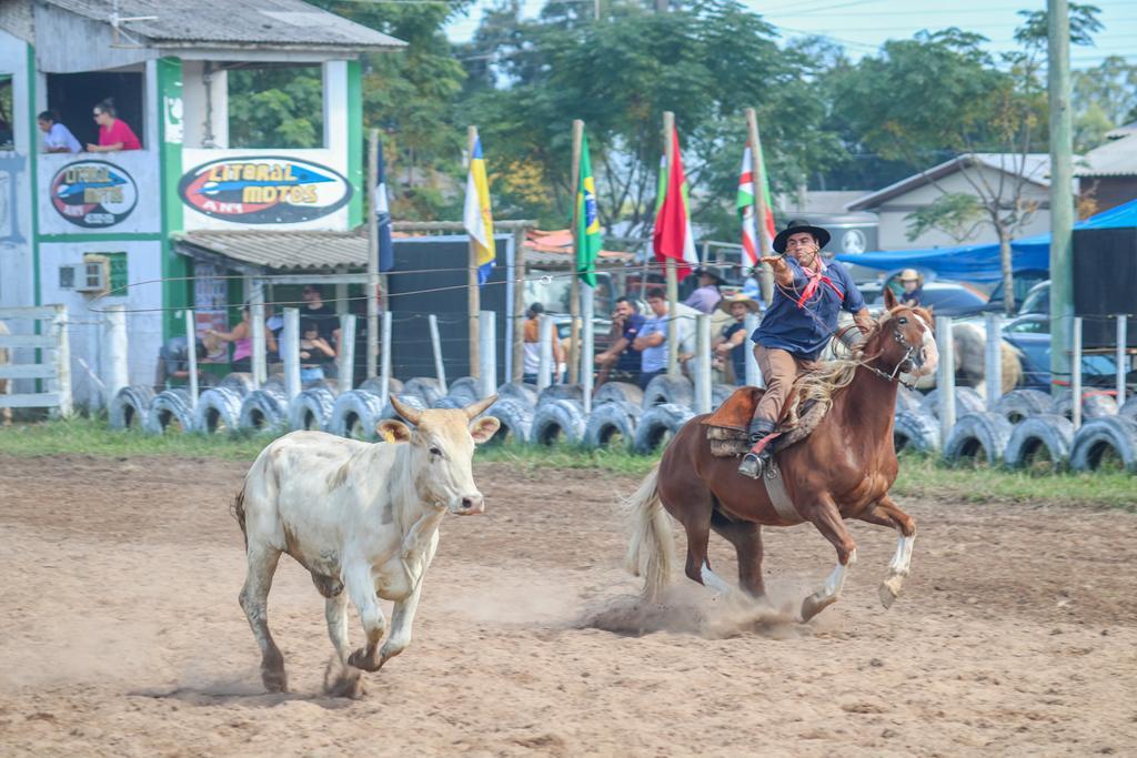INICIA O XXVIII RODEIO CRIOULO NACIONAL  DO CTG PORTEIRA CATARINENSE EM SÃO JOÃO DO SUL