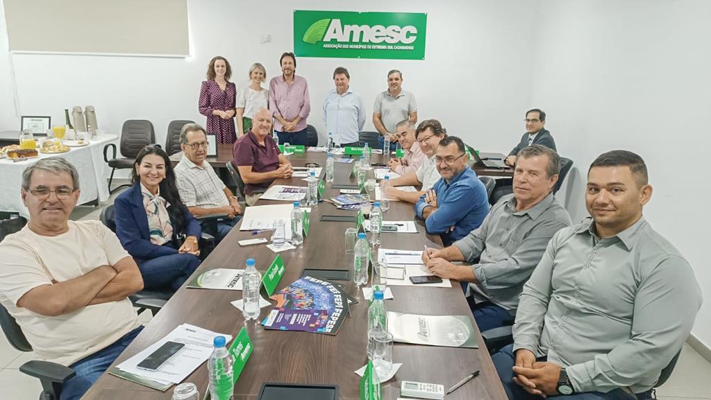 ASSOCIAÇÃO DOS MUNICÍPIOS DO EXTREMO SUL  CATARINENSE (AMESC) ATUALIZA LEIS DO SIM
