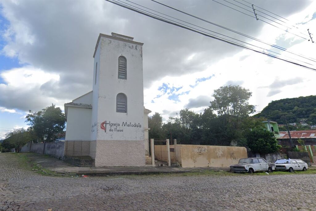 Foto: Google Maps - Igreja Metodista arrombada fica na Rua Oscar Henrique Zappe, 113, esquina com a Otávio Rocha, no Bairro Itararé, em Santa Maria