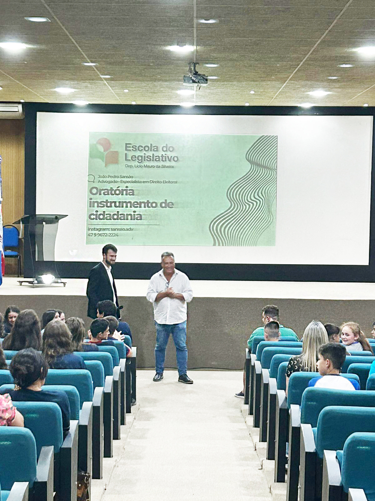 PIRATUBA SEDIOU O SEMINÁRIO REGIONAL DE INICIAÇÃO DE VEREADORES MIRINS