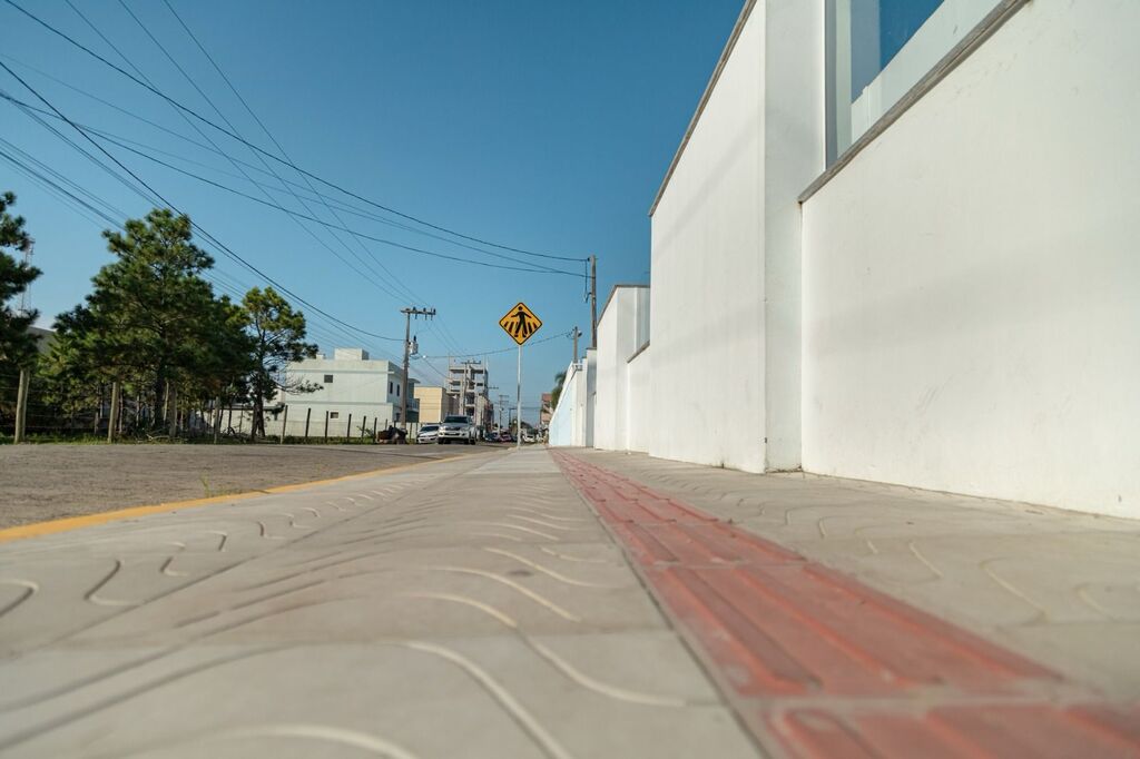 PREFEITURA DE PASSO DE TORRES ENTREGA REFORMA NA ESTRUTURAS DA ESCOLA MANOEL RODRIGUES DA SILVA