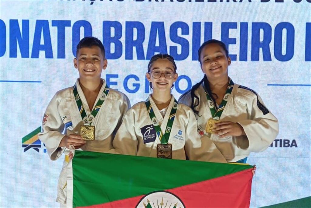 Judocas do ATC conquistam medalhas no Campeonato Brasileiro Regional