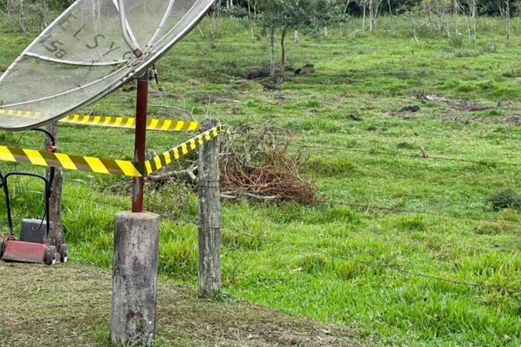 Ao cortar grama, mulher morre eletrocutada na frente do filho de três anos no Sul de SC