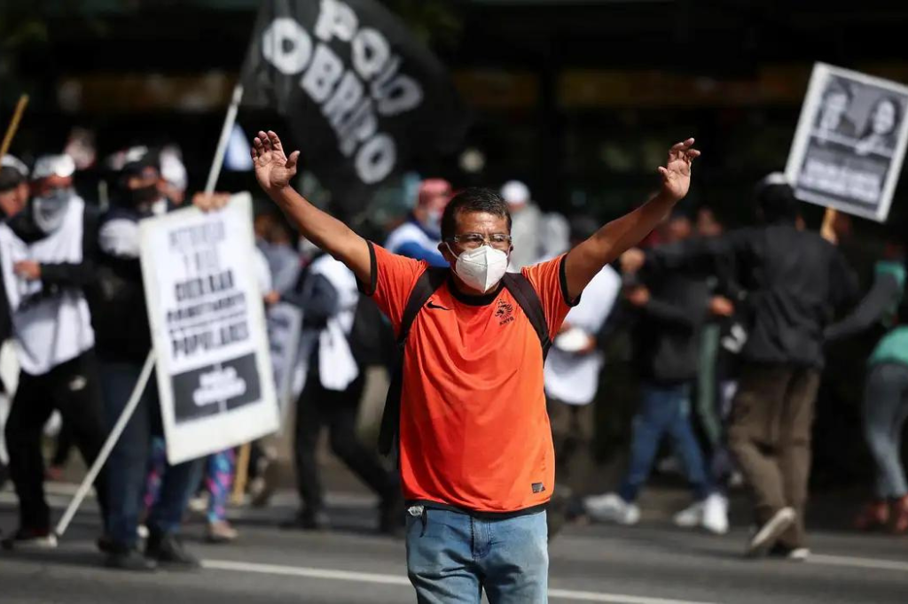 (Imagem REUTERS/Agustin Marcarian) - Maior central sindical da Argentina anuncia  2° greve contra o governo Milei