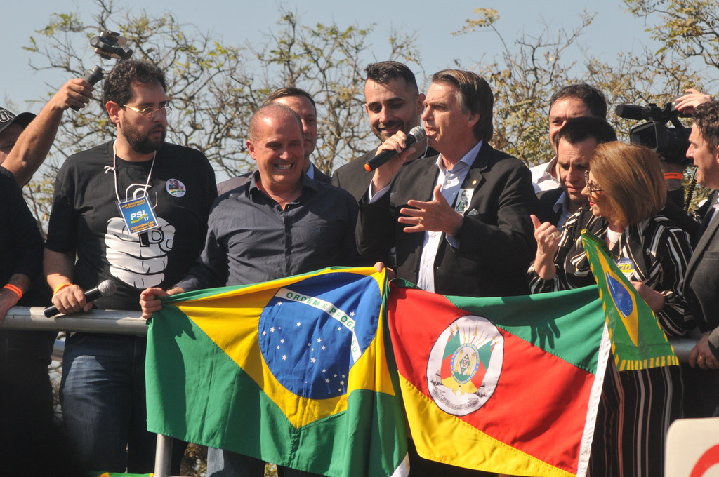 título imagem Ex-presidente Bolsonaro vem a Santa Maria em maio