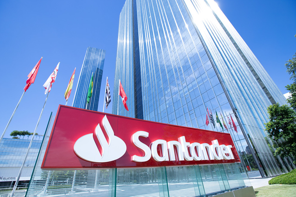 Santander Universidades oferece 3 mil bolsas de estudo para as certificações CPA-10 e CPA-20