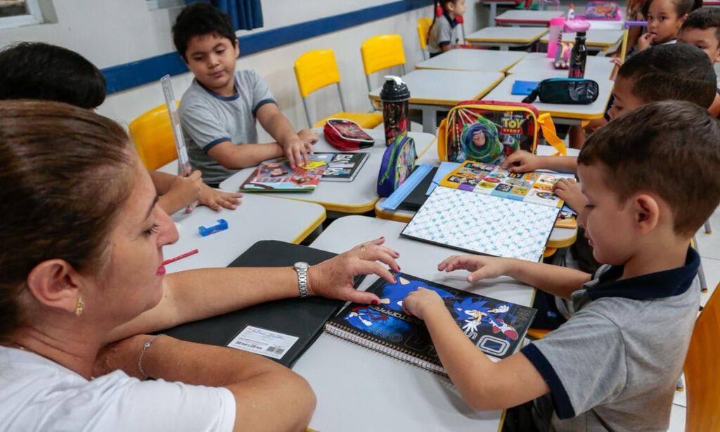 Programa Dinheiro na Escola repassa R$ 3 milhões para Escolas e CEIs municipais