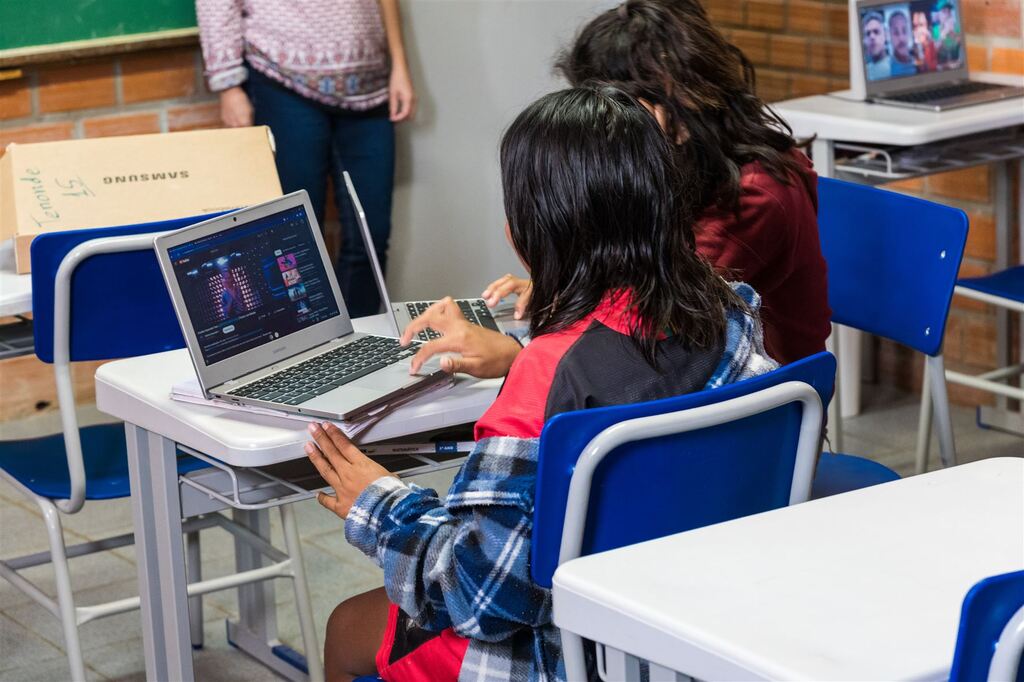 Foto: Eduardo Ramos (arquivo Diário) - Objetivo é facilitar o acesso das escolas à internet e promover a inclusão digital dos estudantes.
