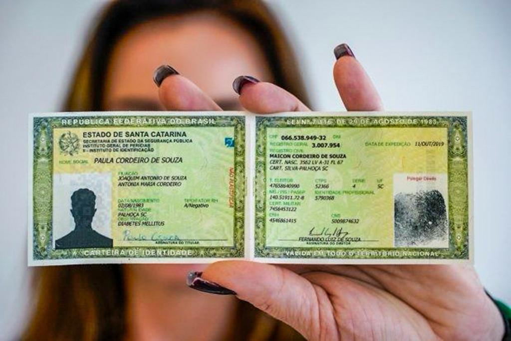 CARTEIRAS DE IDENTIDADE PASSARAM  A SER FEITAS NA PREFEITURA EM PRAIA  GRANDE
