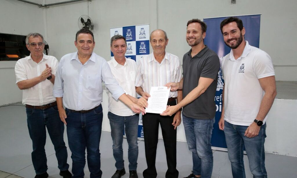 Joinville firma acordo para auxiliar famílias que trabalham com o cultivo de arroz