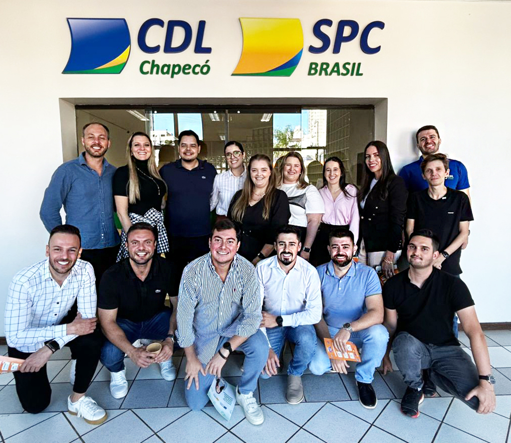 Participação de Capinzal, Ouro e Lacerdópolis do Encontro Estadual da CDL Jovem de SC