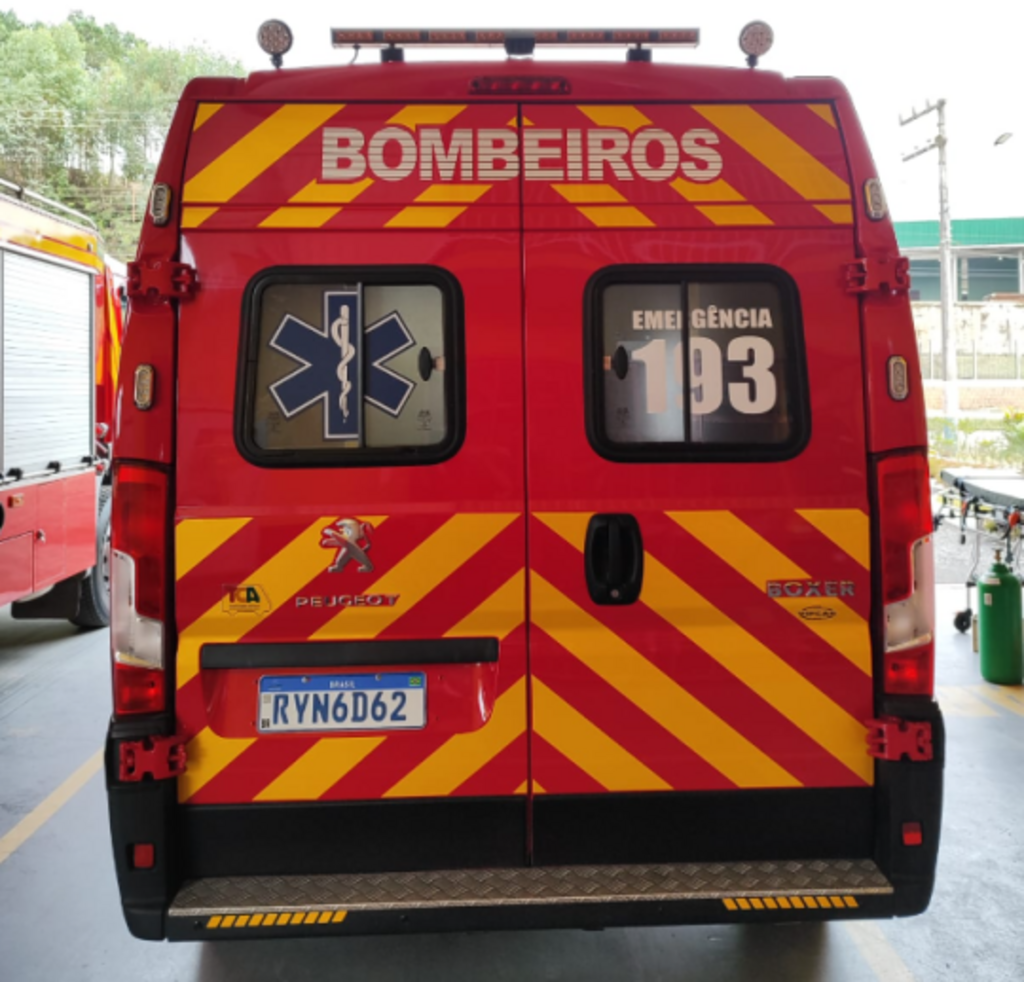 Colisão entre carro e moto deixa motociclista ferido em Monte Castelo