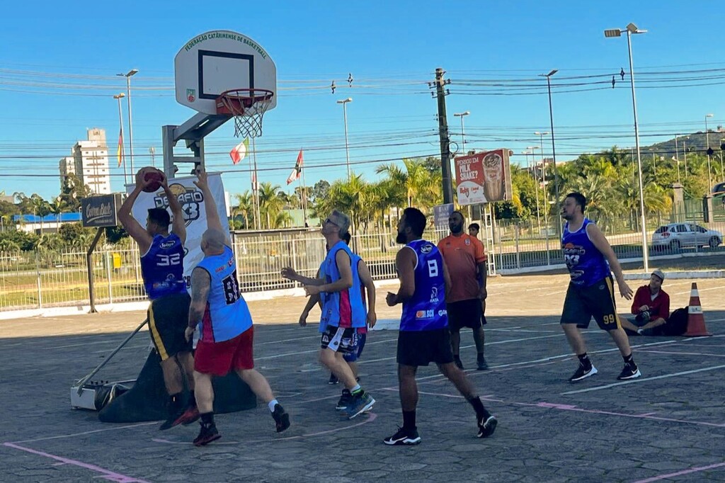 AOS APRECIADORES DO BASQUETE, CRICIÚMA SHOPPING SEDIA 4ª EDIÇÃO DA ARENA 3X3