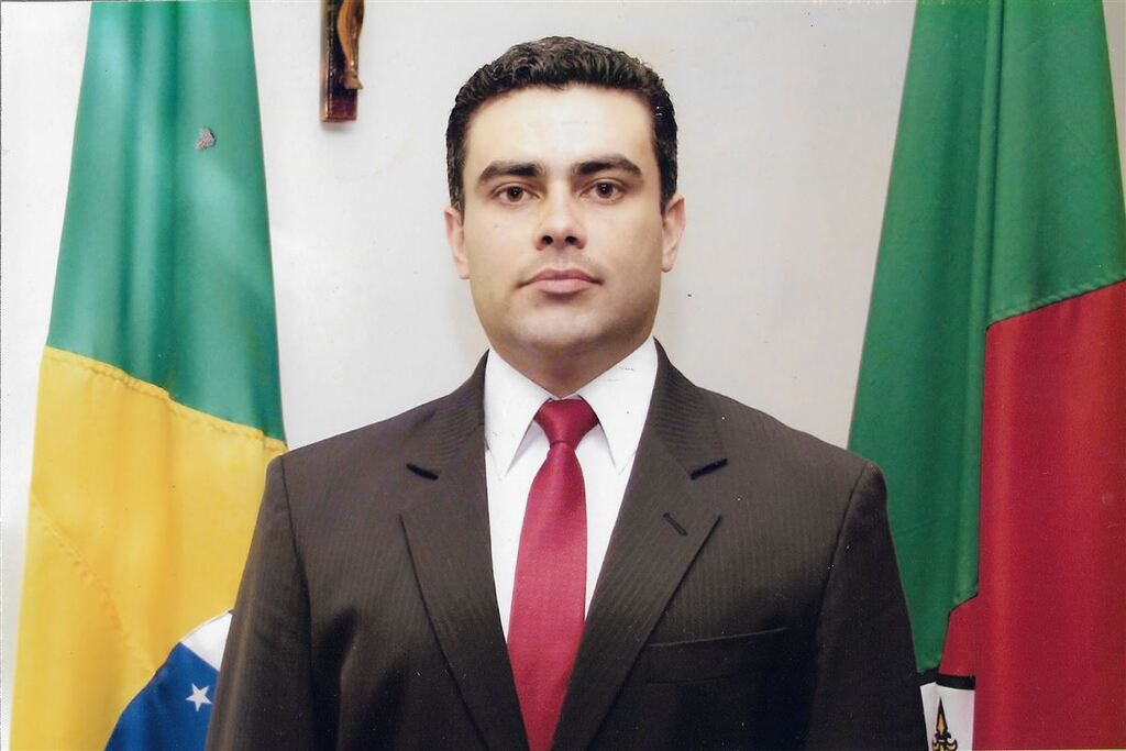 título imagem Rodrigo Faria assume como juiz responsável pela Vara de Execuções Criminais Regional de Santa Maria