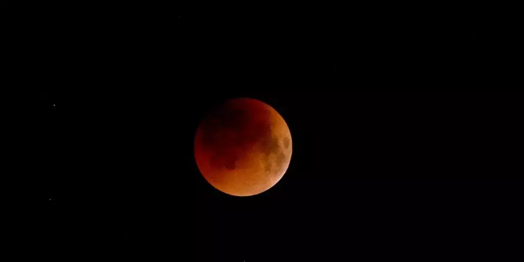 “Lua Cheia Rosa” será visível em todo o Brasil