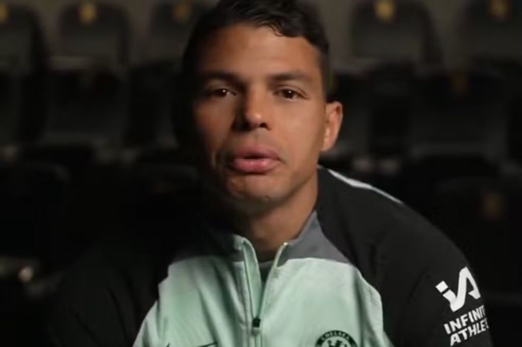 Alvo de grande clube brasileiro, Thiago Silva anuncia saída do Chelsea no fim da temporada