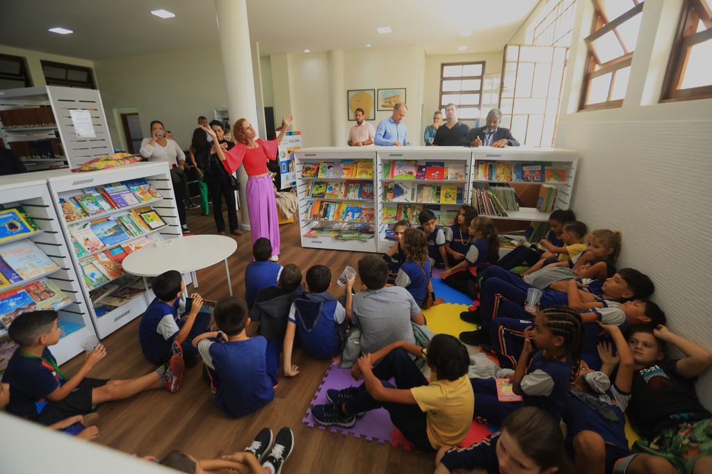 Novo local e revitalizada, a Biblioteca Pública Augusto José Ribeiro abre as portas para comunidade francisquense