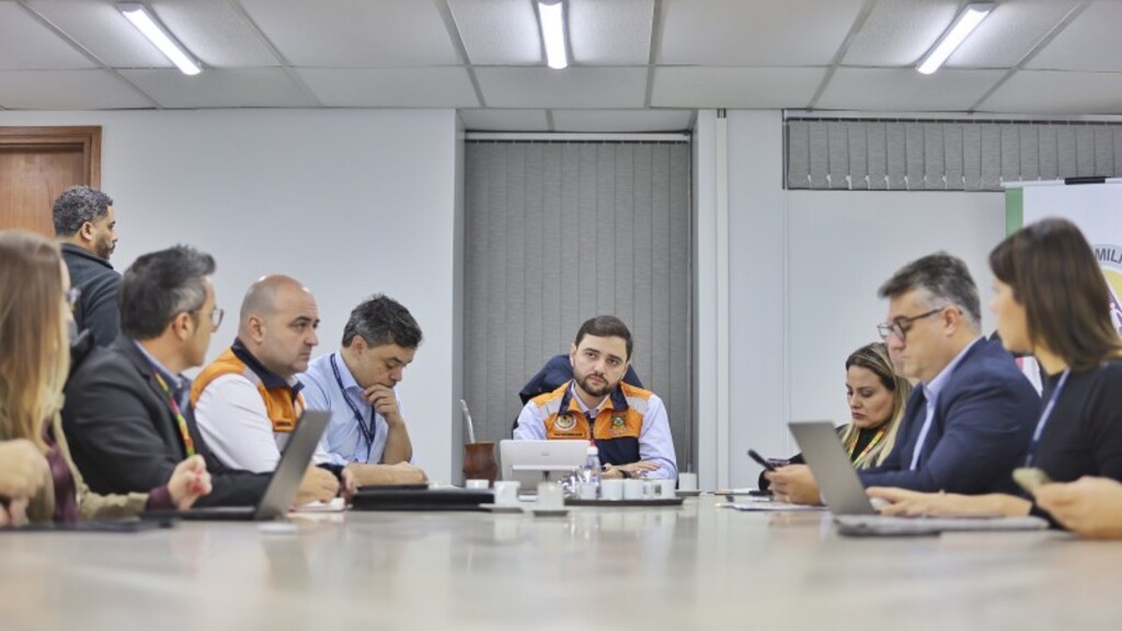 Lauro Alves/Secom - Vice-governador e secretários traçaram um diagnóstico das principais ocorrências reportadas e alinharam ações de resposta