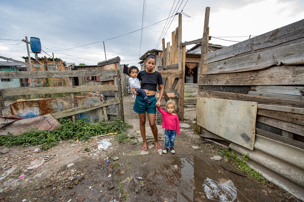 Foto: Volmer Perez - DP - Precariedade da moradia da família afetou diretamente a saúde das duas crianças