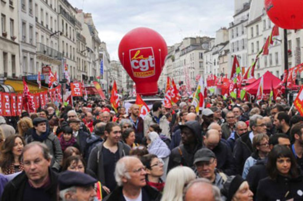  - 1 de maio em Paris: desfiles dos sindicatos