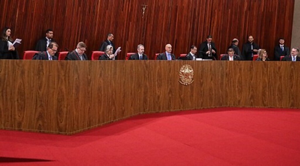 Plenário do TSE converte em diligência julgamento do senador Jorge Seif Júnior (PL)