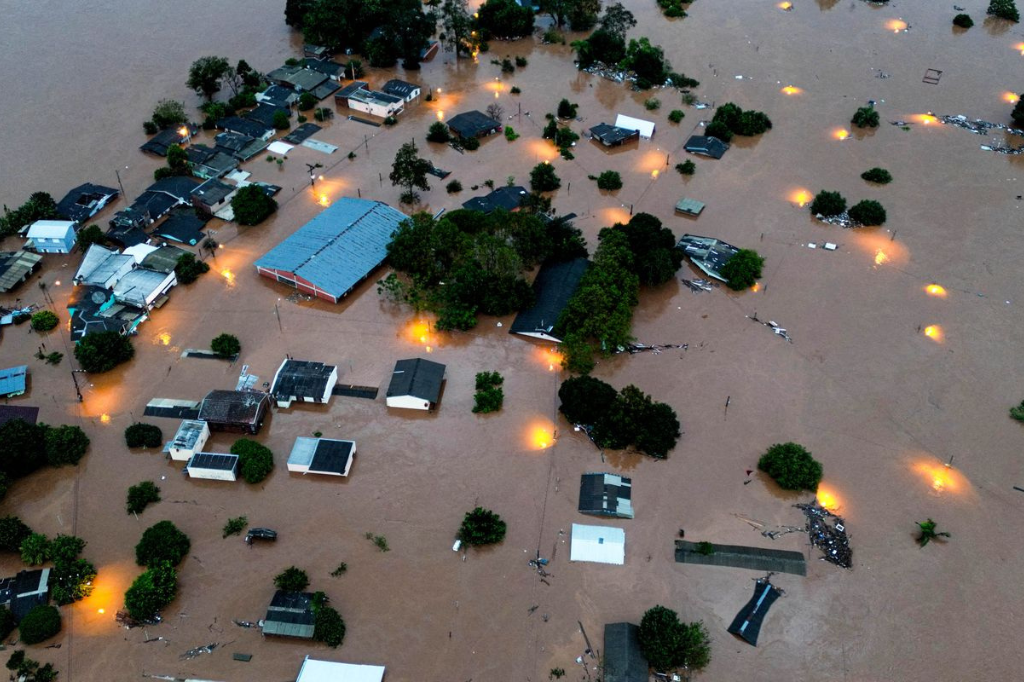 Temporal histórico mata ao menos 32 pessoas e deixa ilhados e desaparecidos no RS