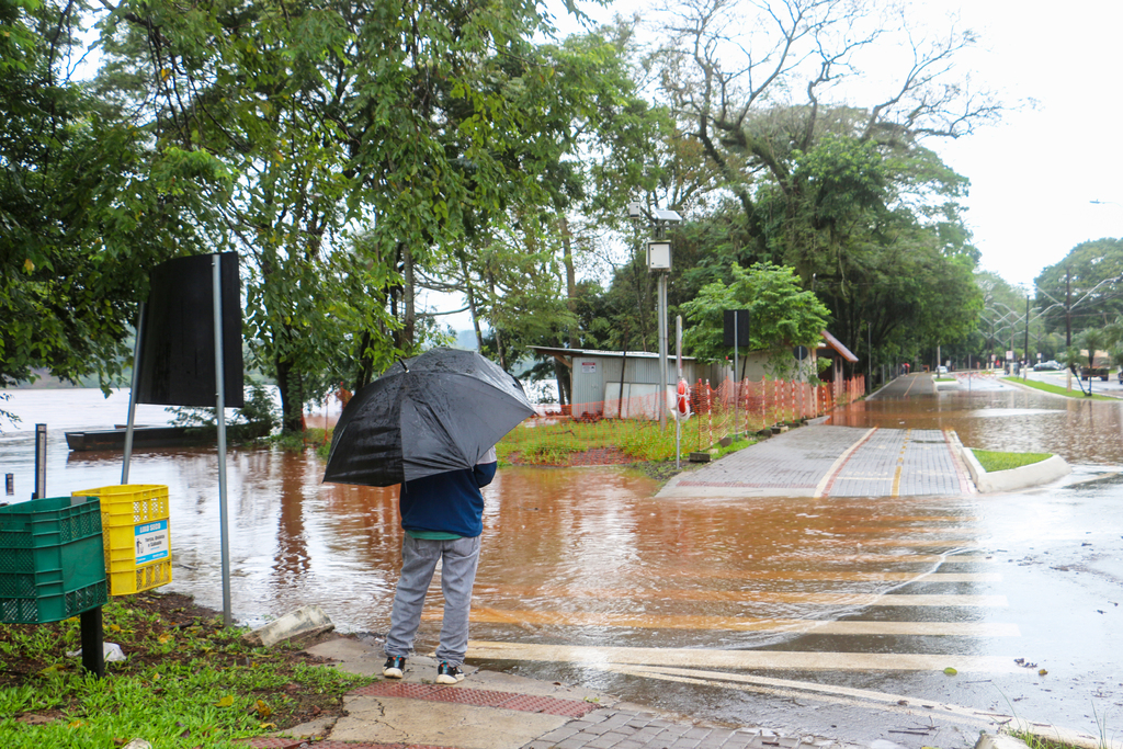 Nível do rio Uruguai começa a diminuir em Itapiranga
