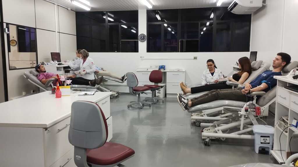 Solidariedade: doadores de sangue comparecem ao Hemosc neste sábado para reforçar os estoques no RS