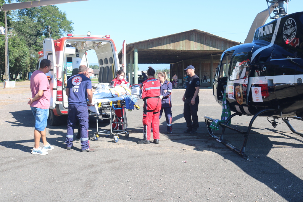 IDOSO DE SÃO JOÃO DO SUL É LEVADO PARA HOSPITAL PELA AERONAVE DO SAER/SARASUL