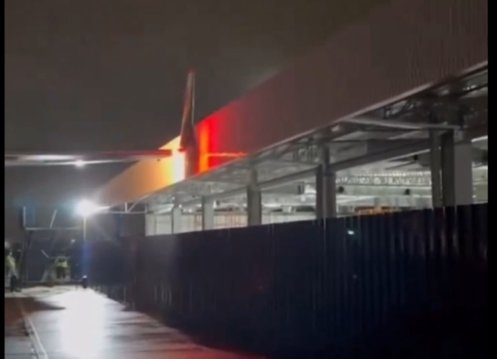 Avião colide asa no Aeroporto de Pelotas