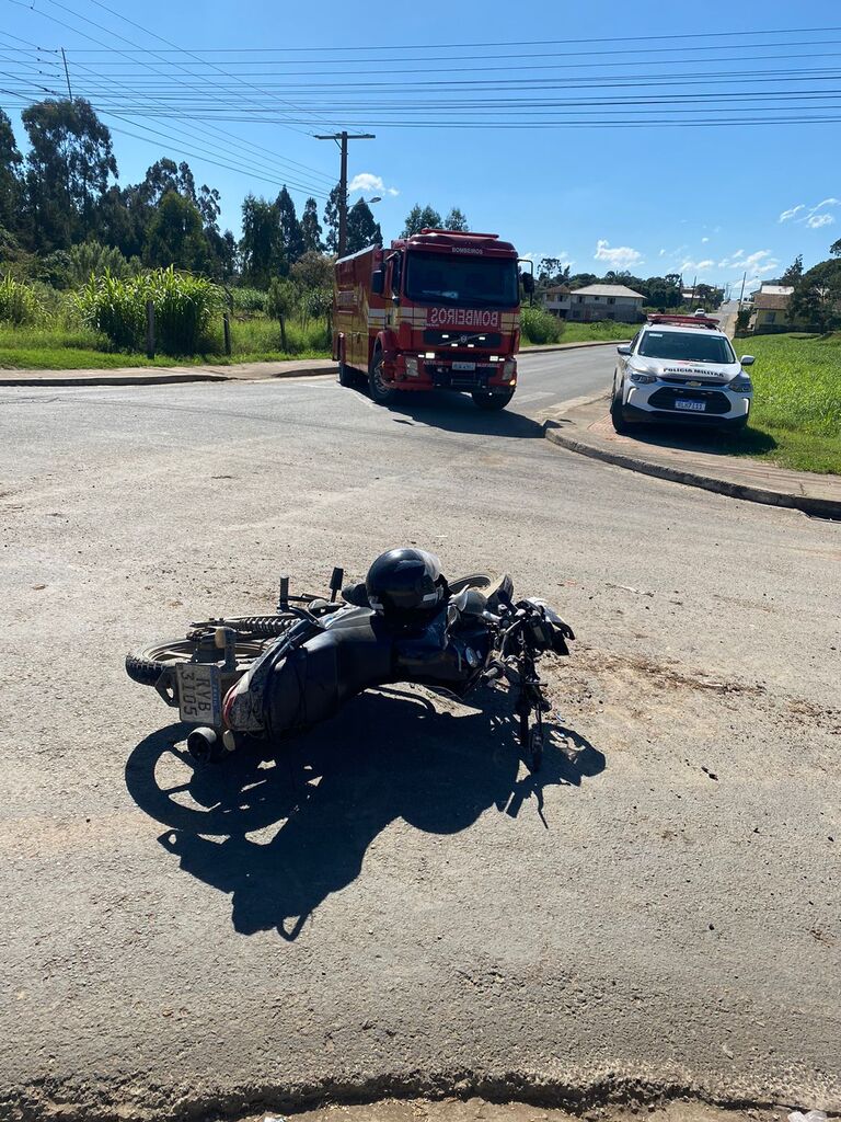 Motociclista fica ferido após se envolver em acidente, no centro de Major Vieira