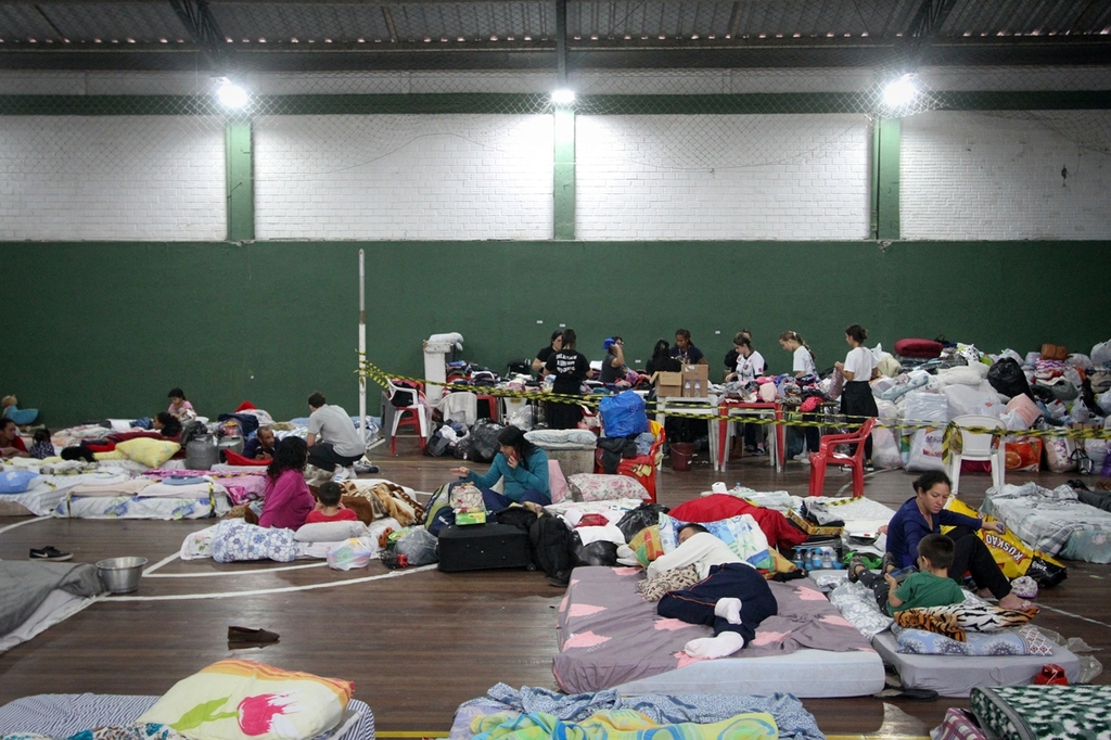 Foto: Jô Folha - DP - Cerca de 200 famílias foram acolhidas em abrigos em Pelotas