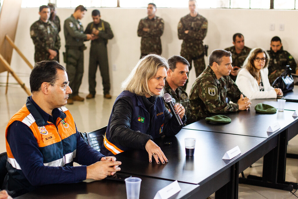 Foto: Gustavo Vara - Ascom - Paula também informa sobre a forma de comunicação com as forças de segurança para solicitar resgate