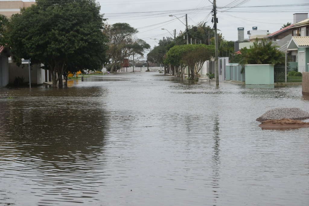 Prefeito de São Lourenço do Sul atualiza situação da cidade: “A preocupação é bastante grande”