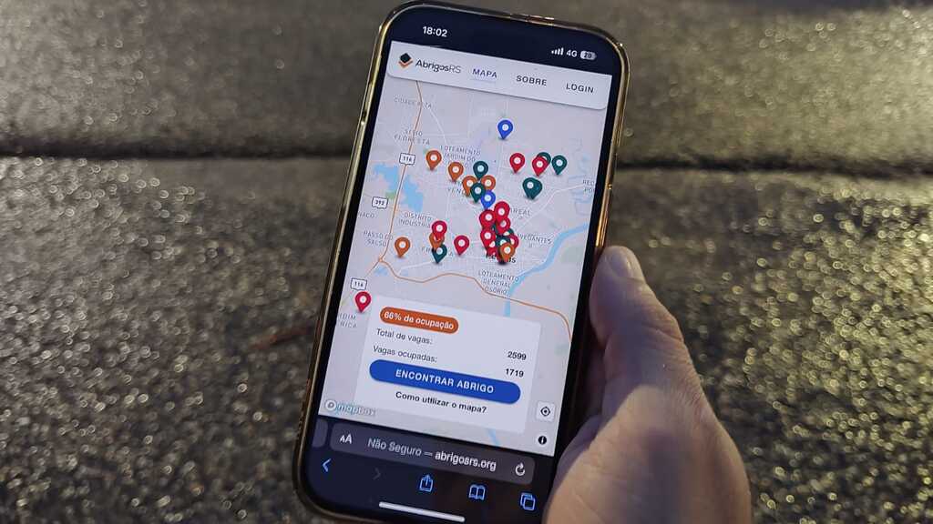 Heitor Araujo - DP - Aplicativo mostra o mapa dos locais acolhendo pessoas