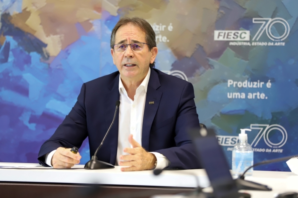 Regulamentação da reforma e gasto público, por Mario Cezar de Aguiar, presidente da FIESC