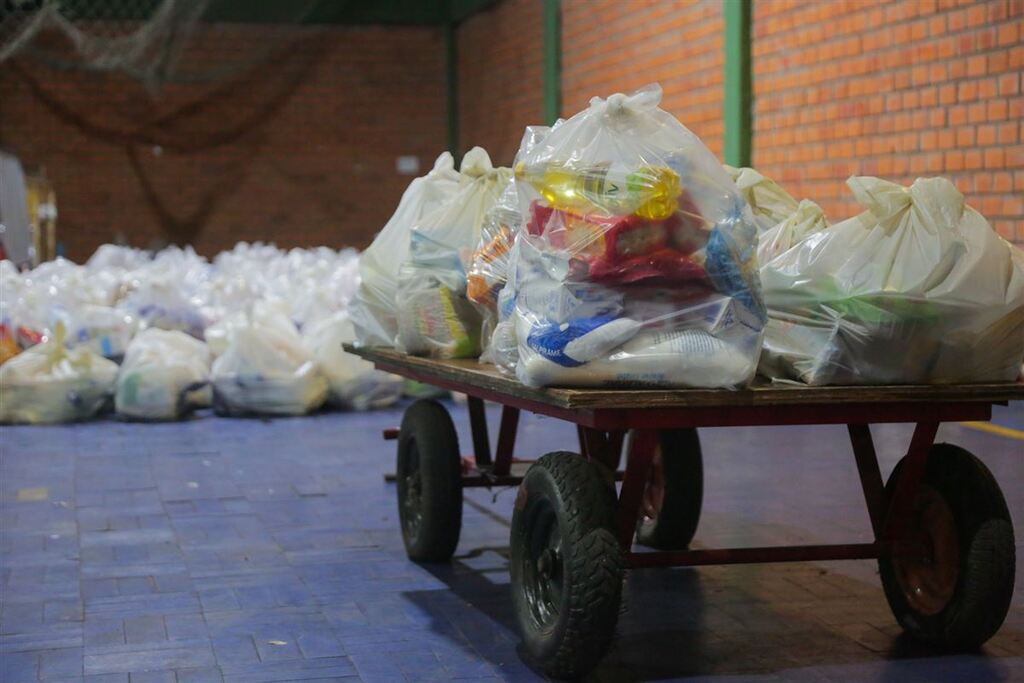 Cerca de 2 mil cestas básicas são distribuidas para famílias atingidas pelas fortes chuvas em Santa Maria