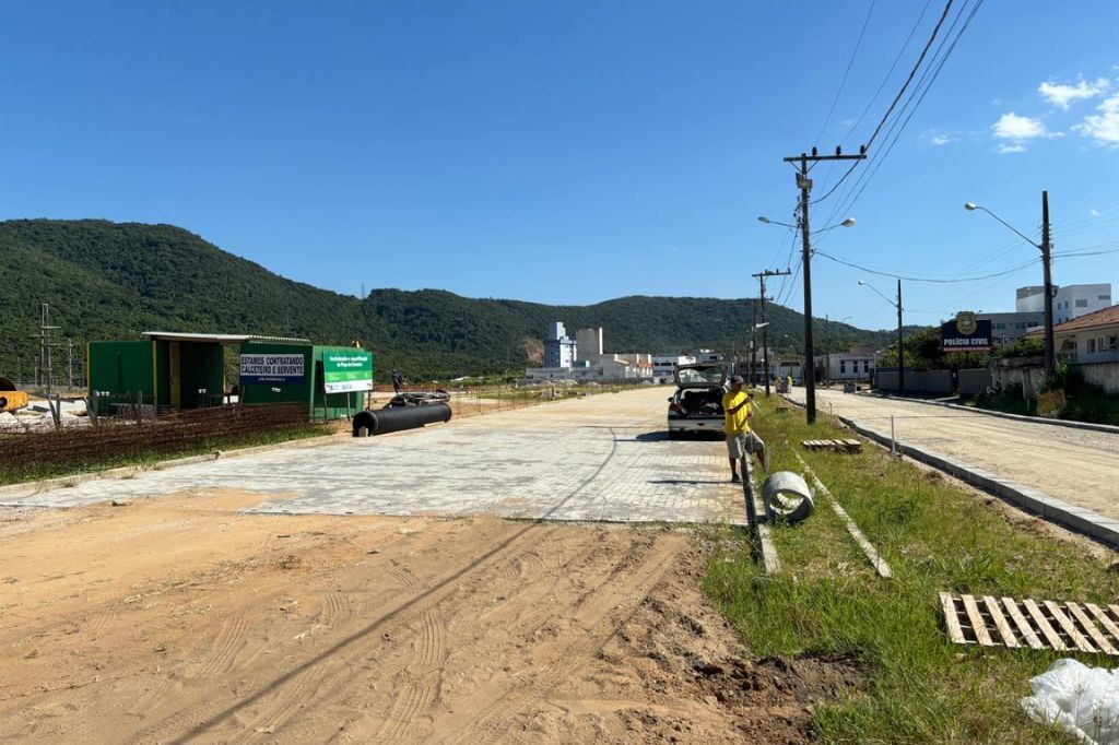  - Obra de revitalização da praça de eventos em atraso - Foto: RSC Portal