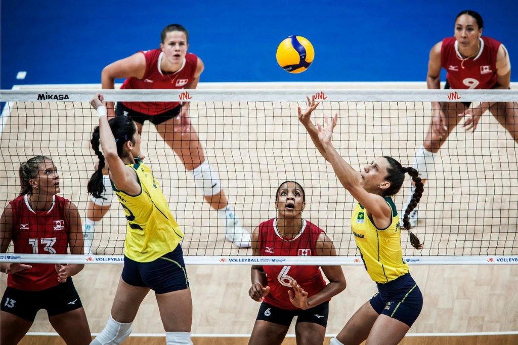 (Imagem FIVB) - Brasil derrota Canadá na estreia da Liga das Nações Feminina